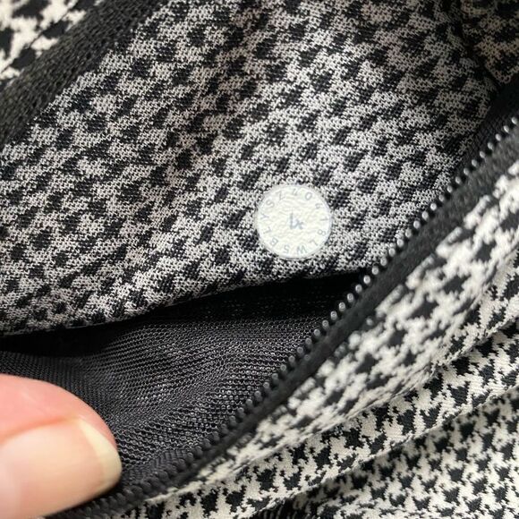 Lululemon Speed Up Tight Leggings Women Size 4 - Picture 5 of 7